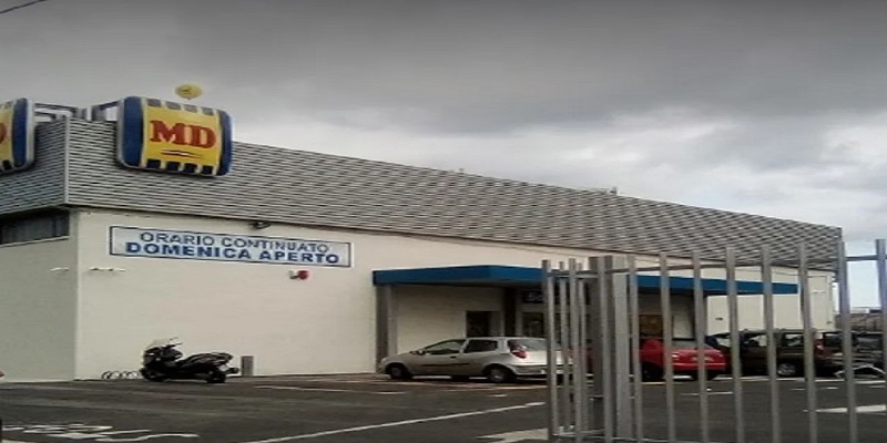 Rapina a mano armata in pieno giorno all'MD di Siderno